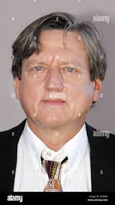 TO GO WITH AMISTAD ESCRITOR ** FILE