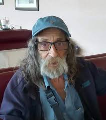 Quartzsite's 'Naked Bookseller' Paul Winer dies