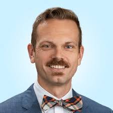 Gilbert Badillo's Instagram, Twitter & Facebook