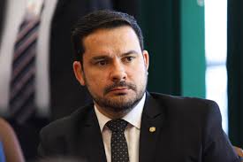 Capitão Alberto Neto e oposição assinam pedido de impeachment contra Lula  após falas absurdas contra Israel