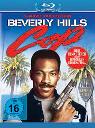 He punches one in the face and knees him, and runs off as others shoot at him. Beverly Hills Cop Iii Filmkritik Und Bewertung Filmtoast De