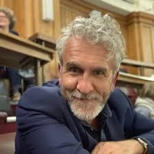 Bill Kirst's Instagram, Twitter & Facebook