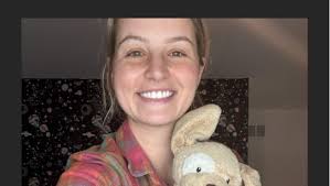 Amazon.com: GUND Baby Winky Lamb Huggybuddy Stuffed Animal with Built-in  Baby Blanket, White, 15” : Toys & Games