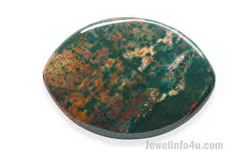 Bloodstone Is An Opaque Dark Green Chalcedony With Red Spots And Also Called As Heliotrope In Greek Sun Turner Bloodstone Rocks And Gems Gems And Minerals