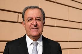 Cultura: Igreja Católica distingue Manuel Braga da Cruz, antigo reitor da  UCP, com o «Prémio Árvore da Vida