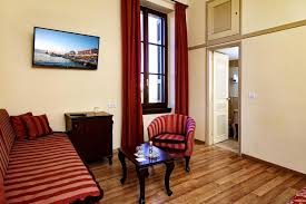 Set in chania town, within less than 1 km of koum kapi beach and 6 km of venizelos graves, plaza 1866 superior city rooms offers accommodation with free wifi throughout the property. Halepa Hotel Chania Updated 2021 Prices