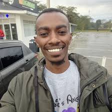 Mr Mbilimbili, the most underrated comedian in Kenya... The dude is a guru  in comedy...he is funny, simple and dedicated to his craft... I don't  understand why the big brands never see