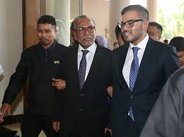 Putrajaya, jan 21 — the federal court today struck out lawyer tan sri muhammad shafee abdullah's application to obtain leave to appeal against the court of. Sahabat Sprm Terkini Tan Sri Muhammad Shafee Abdullah Facebook