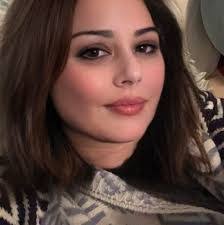 Tracey Salyers's Instagram, Twitter & Facebook