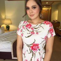 She debuted in 2007 and actively appeared in a few television dramas and. Jutawan Muda Kekasih Baru Nelydia Senrose