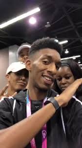 #HoldMySauce w/ @prod.og @mzreloadedjeska @jearrod (300k by tonight?!) Tag  a friend‼️😝 #VidCon2k18