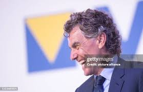 25 Board Of Varta Ag Stock Photos, High-Res Pictures, and Images