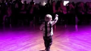 Toddler Hears His Favorite Elvis Song Runs To The Dance Floor And Makes The King Proud With Images Kids Dance Cute Baby Videos Toddler Dance