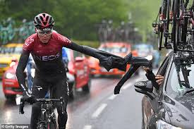 Chris froome shared his first picture from a hospital bed after lengthy surgerycredit: Chris Froome Out Of Hospital As He Begins Recovery From Horror Crash Daily Mail Online
