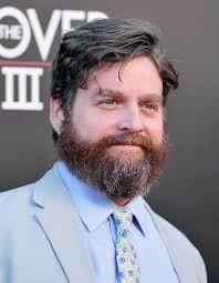 Il est le "bizarroïde" Alan Garner dans Very Bad Trip 🤣 On l'adore Zach  Galifianakis! Il fête ses 53 ans aujourd'hui 🎂 #monafm #VeryBadTrip  #thehangover