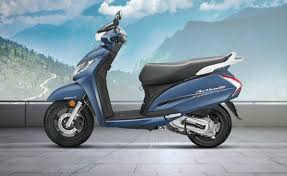 The shocks of the activa threatened to give away and the dust and sand on the roads changed the color of the bike! Honda Activa 125 On Road Price In Mumbai Offers On Activa 125 Price In 2021 Carandbike