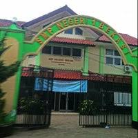 Smp negeri 1 bekasi merupakan salah satu lembaga pendidikan di kota bekasi secara bertahap senantiasa berusaha untuk meningkatkan pelayanan terhadap kebutuhan masyarakat dibidang pendidikan yang semakin kompleks seiring dengan dinamika dan lajunya pembangunan disegala. Smp Negeri 1 Bekasi 1 Tip From 79 Visitors