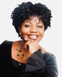 BIOLA IGE (@biolaige) • Instagram photos and videos