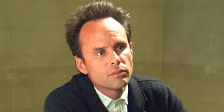 Before His TV Superstardom, Walton Goggins Appeared in One of the Funniest  Episodes of 'NYPD Blue' Alongside 'Bosch's Titus Welliver