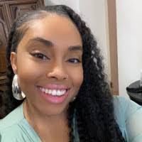 Shaniqua Wright's Instagram, Twitter & Facebook