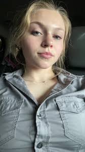 Devin Hutchison's Instagram, Twitter & Facebook