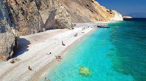 Odată început sezonul de concedii, după o lungă perioadă de izolare și restricții, românii își planifică noile vacanțe la mare, la soare. Celle Mai Frumoase Plaje Grecia Economica Net