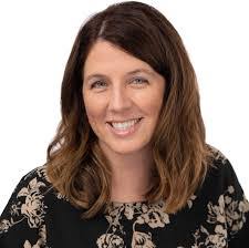 Leslie Gamble's Instagram, Twitter & Facebook