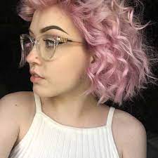 Curled And Attractive Bob Hairstyles Bob Haircut And Hairstyle Ideas Colores De Cabello Claro Estilos De Pelo Rizado Color De Cabello