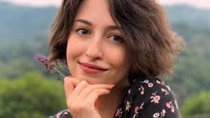 Oggi l'addio a Elena che a 21 anni sognava di lavorare nel mondo della  ricerca