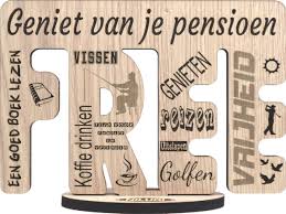 Pensionering Houten Kaart Wenskaart Van Hout Geniet Van Je Pensioen In 2020 Wenskaart Pensioen Kaarten