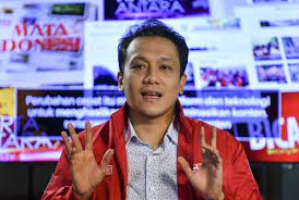 Diaz faisal malik hendropriyono (born 25 september 1978) is an indonesian politician who currently serves as special staff to the president of indonesia and chair of the indonesian justice and unity. Diaz Hendropriyono Mundur Dari Ketum Pkpi Republika Online