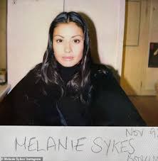 And melanie sykes has marked the milestone occasion by speaking candidly about getting older 50 and fabulous! Melanie Sykes 49 Shares Age Defying Throwback Snap When She Was Aged Just 21 Daily Mail Online