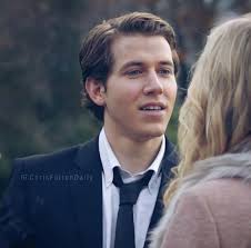 Okay but I can't wait for Phillip and Eloise's season, just look how  perfect they are 😍😍 : r/BridgertonNetflix