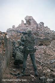 Battle Of Hue Tet Offensive 1968 Vietnam War War Photography Vietnam War Photos