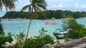 Namun aku tidak pernah mau memanggil nama mamaku, susy, bagiku panggilanku saat bercakap, saat sedang berstubuh adalah mama. Pulau Babi Di Belitung