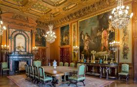 To help simplify, we've broken down some of the more common styles of used credenzas below, along with ideal scenarios in which to use them. Bedroom Modern Renaissance Interior Design