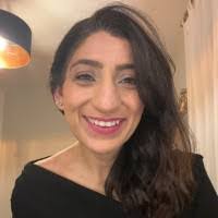 Lola Head's Instagram, Twitter & Facebook