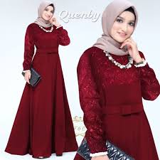 Model baju gamis brokat ini tampak menarik dengan kombinasi terbarunya yang memiliki aksen cape yang tampak flowy, aksen ini yang membuat. Model Baju Gamis Brokat Warna Merah Maroon Hijabfest