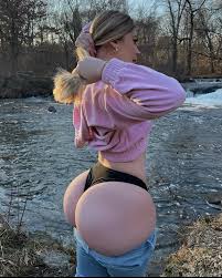 lindsaycapuano OnlyFans - Creator Profile - Fleshbot