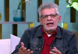 كشف الفنان زكى فطين عبد الوهاب عن تطورات حالته الصحية بعد تعرضه للإصابة بورم فى المخ. Ø²ÙƒÙŠ ÙØ·ÙŠÙ† Ù„Ø§ Ø£Ø®Ø§Ù Ù…Ù† Ø§Ù„Ø¥ÙÙ„Ø§Ø³ ÙˆÙˆØ§Ù„Ø¯ÙŠ Ù„Ù… ÙŠØªØ±Ùƒ Ù„Ù†Ø§ Ø³ÙˆÙ‰ Ø´Ù‚Ø© Ø¨ÙˆØ§Ø¨Ø© Ø§Ù„Ø£Ù‡Ø±Ø§Ù…