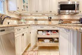We are proud to announce the opening of our custom kitchen cabinet and bath vanity shop. Fabuwood Wellington Ivory Glaze Kitchen American Traditional Kitchen New York By Dk Kitchen Design Center Houzz