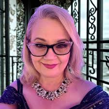 drjuanitabynum #itstimetogo #classicministrymessage #getyourdigitaldownload  #iamdrjuanitabynum #workingwoman