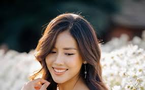 1 nàng hậu đình đám Vbiz và cả gia đình nhiễm Covid-19, tình hình hiện tại  ra sao?