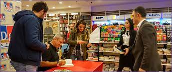 Read these tips on taking full advantage of a book signing opportunity! The Ultimate Book Signing Checklist For Authors Bookbaby Blog