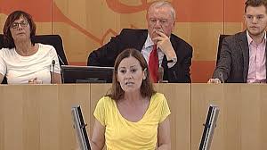 Janine wissler is a germany nationality. Video Janine Wissler Linke Viele Taxifahrer Furchten Um Ihre Existenz Hessenschau De Videos Aus Dem Landtag