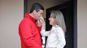Doctor en periodismo por la @unicomplutense. Diario Hoy Fue Amor A Primera Vista La Historia De Santiago Pena Y Leticia