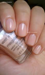 Subtelna i delikatna paleta kolorów podkreśli twoje naturalne piękno. 70 Top Braut Nagel Kunst Designs Nails Bride Nails Bridal Nails Bride Nails