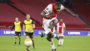 Thống kê, 6 lần ra sân gần nhất ajax đã thi đấu vô cùng ấn tượng khi có tới 18 bàn thắng. Rb Leipzig Verpflichtet Ajax Sturmjuwel Brian Brobbey Kicker
