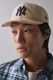 New Era Suede Beanie New Era Retro Crown 9FIFTY MLB New York Yankees Suede  Hat Urban