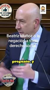 Crónica Política: La Factoría de Datos de Beatriz Muñoz (PP) Cuando la  diputada del Partido Popular, Beatriz Muñoz, toma la palabra, más que un  discurso político, estamos presenciando una performance ...